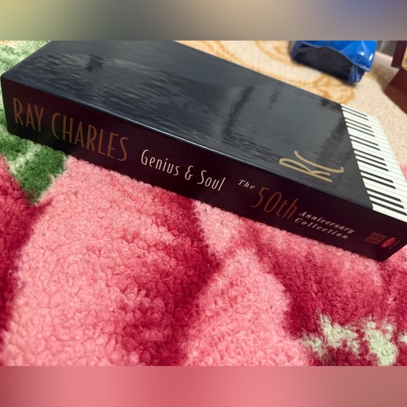 50TH Anniversary Ray Charles Boxed CD
Set (5) CD's - Picture 3 of 8